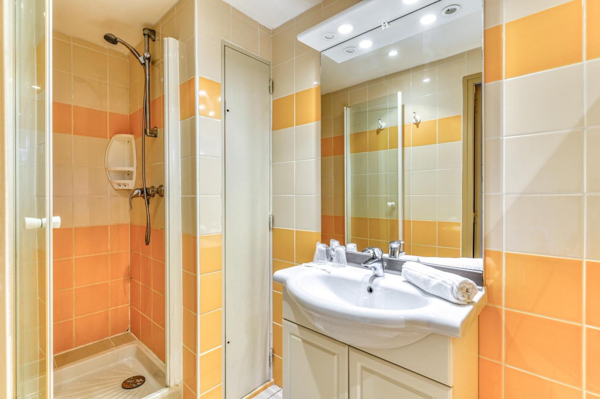 Hotel Sowell Family Cap D'agde 2*