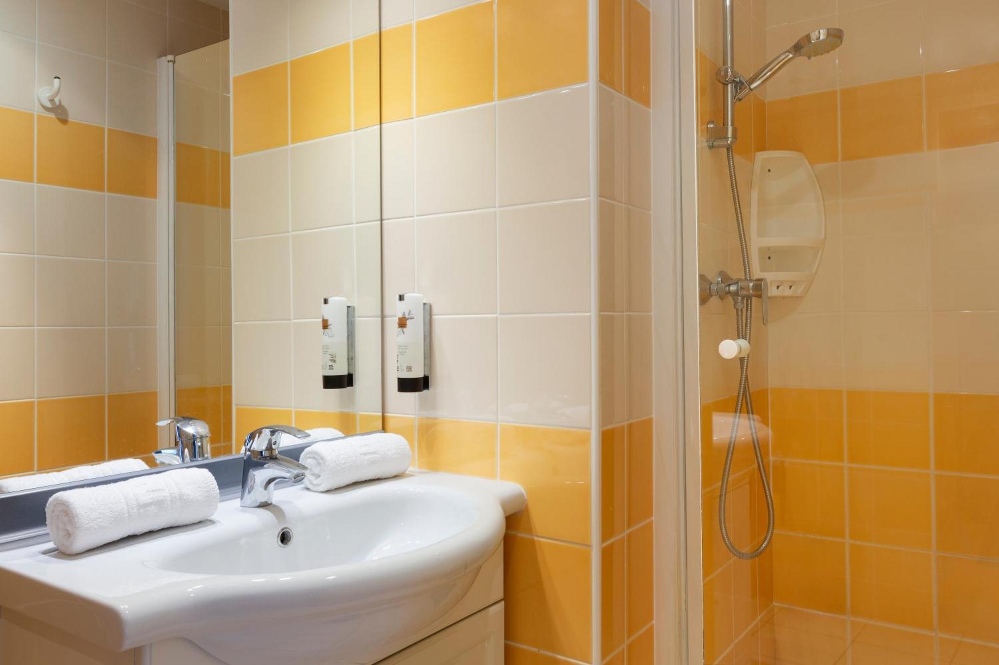 Hotel Sowell Family Cap D'agde 2*